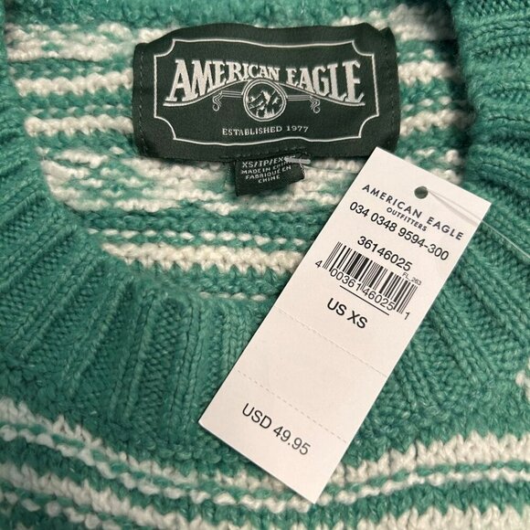 NWT American Eagle Green/White Geometric Pull Over Oversized Cropped Sweater-XS - Picture 1 of 9
